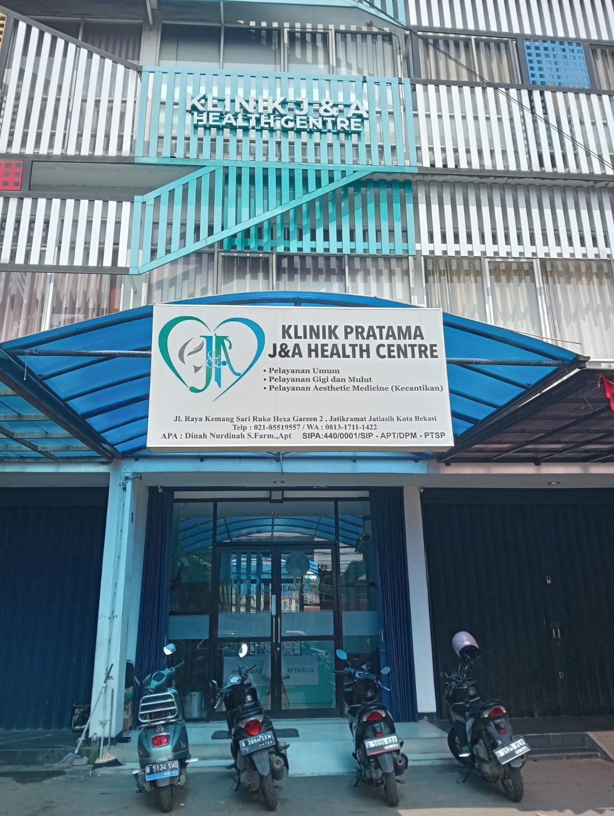Tampak Depan Klinik